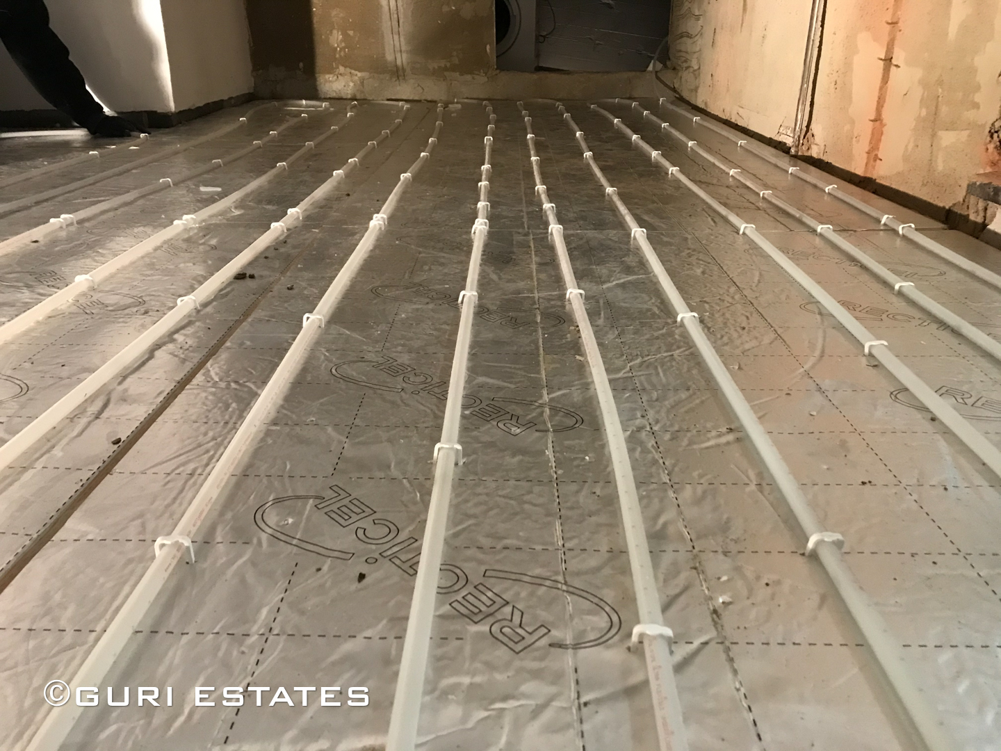 Underfloor Heating / Floor tilings